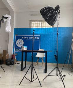 CHÂN ĐÈN LIVESTREAM