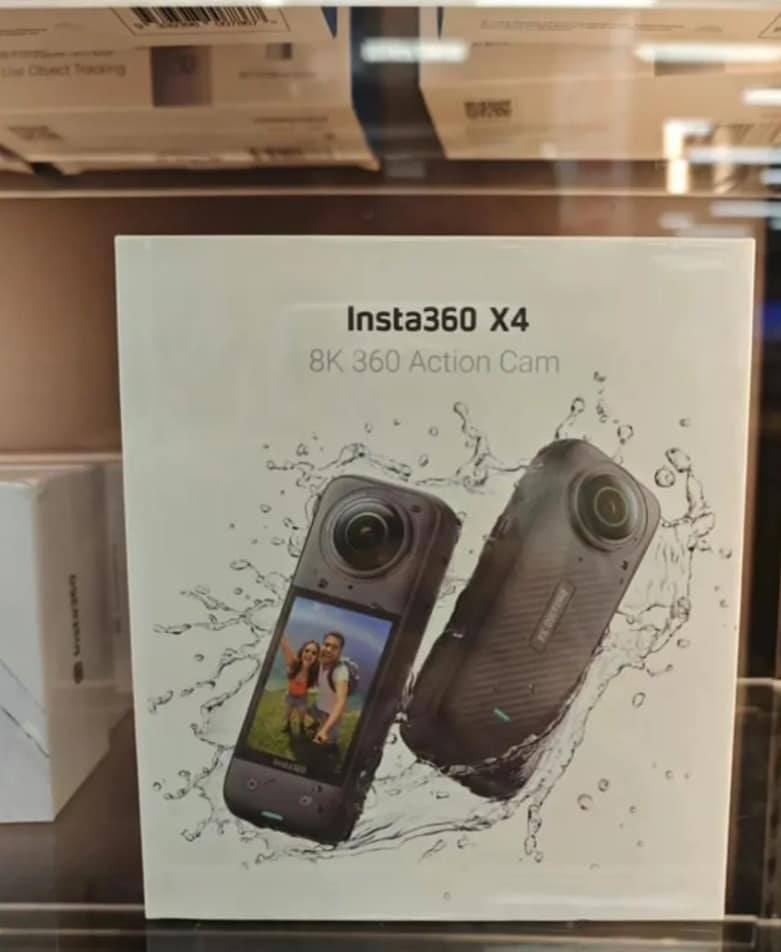 Camera Insta360 X4