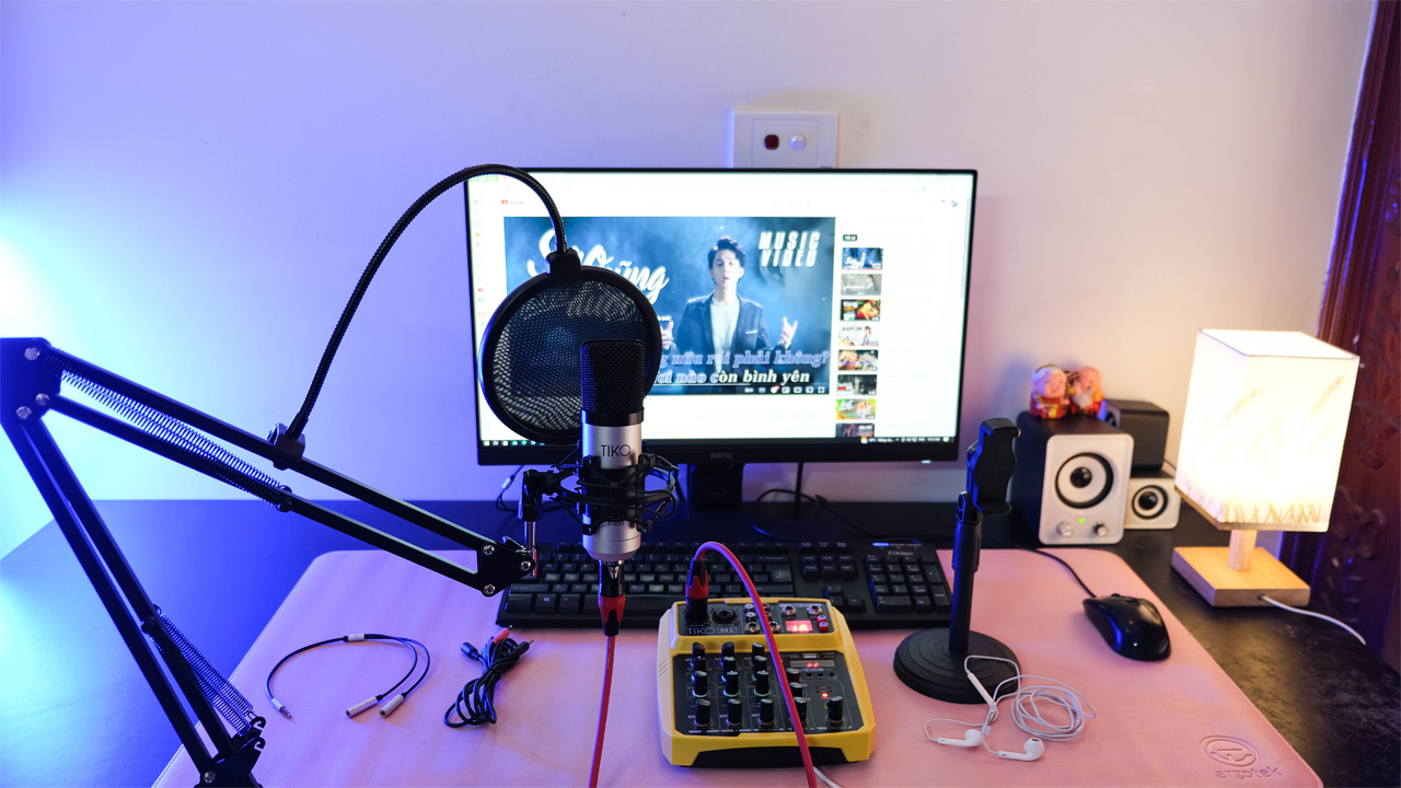 Thiết kế của micro thu âm Podcast