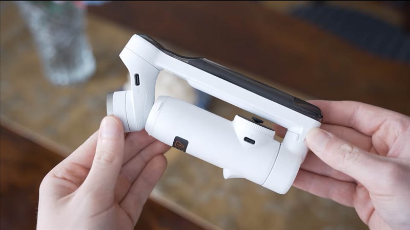 Phần tay cầm của Insta360 Flow