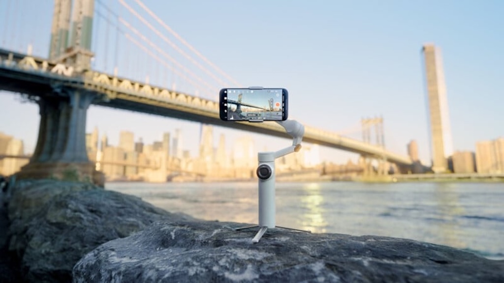 Tong quan ve gimbal Insta360 Flow 2 Pro - Song Channel